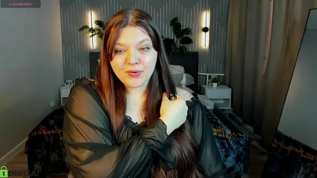 Snapshot of Evelyne_Loo chatting on April 29, 2026, 9:13 am Evelyne Loo online show from April 29, 2026, 9:13 am