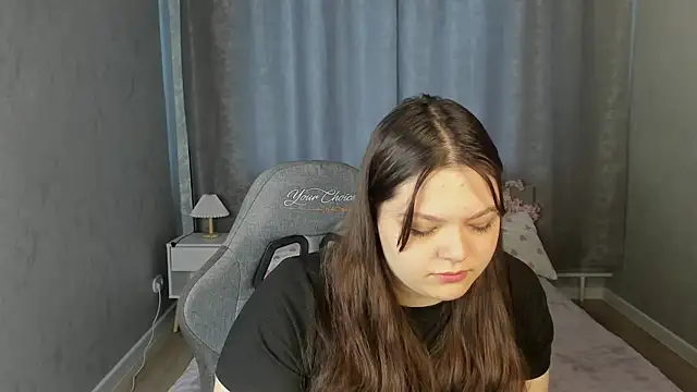 Snapshot of Evelyne_Loo chatting on May 20, 2026, 12:39 am Evelyne Loo online show from May 20, 2026, 12:39 am