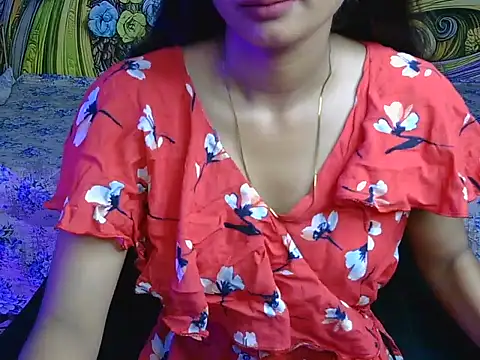 avni222 online show from May 13, 2026, 5:49 am
