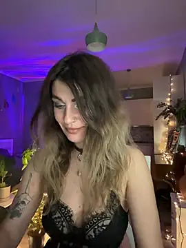 Snapshot of Rita_Tease chatting on April 27, 2026, 6:39 pm Rita Tease online show from April 27, 2026, 6:39 pm