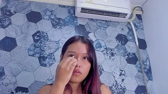 tiana cute1 online show from April 1, 2026, 1:41 pm