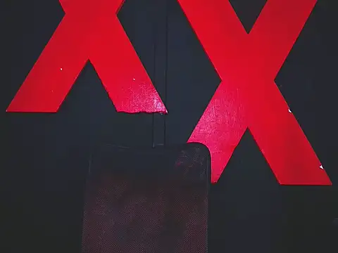 Snapshot of AlanFox1 chatting on April 4, 2026, 1:30 pm AlanFox1 online show from April 4, 2026, 1:30 pm