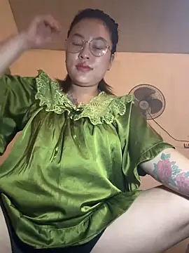 Snapshot of Lina-Naughty chatting on May 18, 2026, 6:25 pm Lina-Naughty online show from May 18, 2026, 6:25 pm