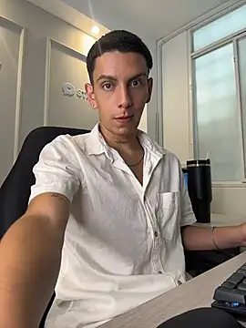 Liam Fiire online show from July 4, 2026, 2:23 pm
