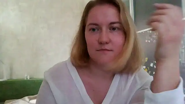 TinaKittyX online show from May 19, 2026, 12:00 pm
