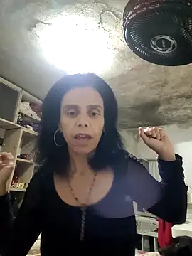 Snapshot of Cristotoza chatting on April 11, 2026, 7:35 am Cristotoza online show from April 11, 2026, 7:35 am