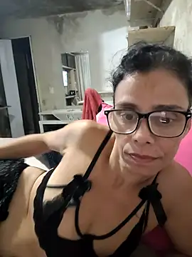 Snapshot of Cristotoza chatting on May 7, 2026, 3:39 pm Cristotoza online show from May 7, 2026, 3:39 pm