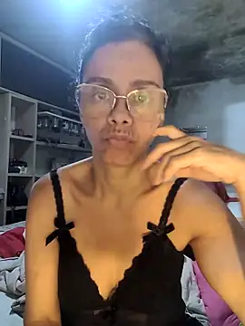 Snapshot of Cristotoza chatting on May 19, 2026, 3:40 pm Cristotoza online show from May 19, 2026, 3:40 pm