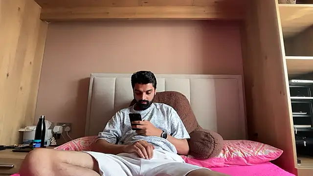 priyxh online show from June 27, 2026, 1:06 pm