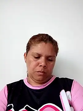 Snapshot of Zafiro_MD chatting on May 20, 2026, 1:06 pm Zafiro MD online show from May 20, 2026, 1:06 pm