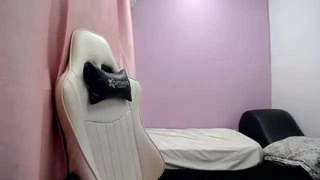 Snapshot of Yei_lee_ chatting on May 10, 2026, 6:40 am Yei lee online show from May 10, 2026, 6:40 am
