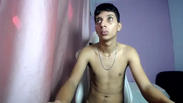 Snapshot of Yei_lee_ chatting on May 18, 2026, 8:36 pm Yei lee online show from May 18, 2026, 8:36 pm