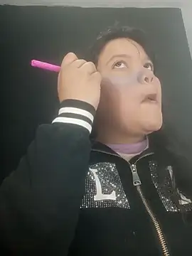 ScarletVibe online show from April 25, 2026, 2:58 pm