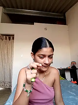 Snapshot of Lyra_Siren chatting on April 9, 2026, 3:39 pm Lyra Siren online show from April 9, 2026, 3:39 pm