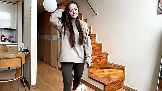 Marry Stritteded online show from April 3, 2026, 2:31 am