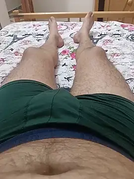 Snapshot of bobo76s chatting on June 1, 2026, 4:25 am bobo76s online show from June 1, 2026, 4:25 am