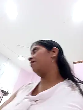 Snapshot of SofiaMendez1_ chatting on April 21, 2026, 3:50 pm SofiaMendez1 online show from April 21, 2026, 3:50 pm