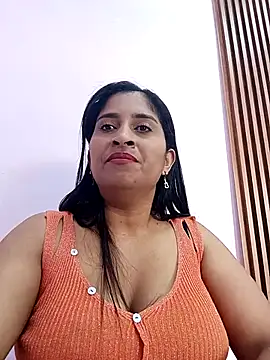Snapshot of SofiaMendez1_ chatting on April 25, 2026, 1:41 pm SofiaMendez1 online show from April 25, 2026, 1:41 pm