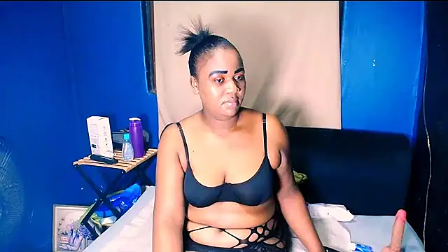 Ebonyskye69 online show from June 12, 2026, 3:22 pm
