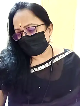 monisha cam online show from April 18, 2026, 7:07 pm
