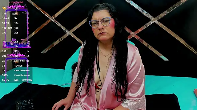 Lila Horney online show from April 13, 2026, 12:21 pm
