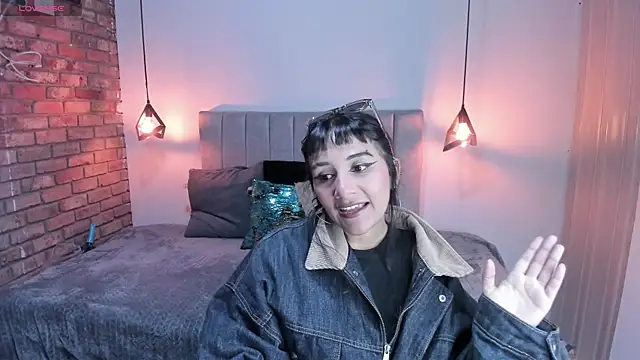 Snapshot of Hanna_Clark__ chatting on May 19, 2026, 11:38 am Hanna Clark online show from May 19, 2026, 11:38 am