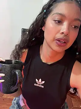MIAHREINS online show from April 28, 2026, 2:22 pm