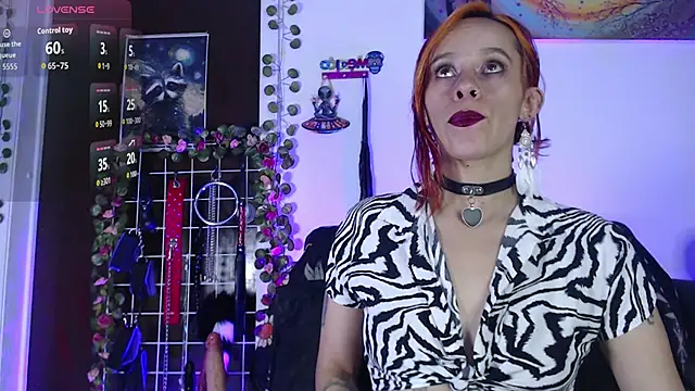 Snapshot of Lexxii_hot_col chatting on June 13, 2026, 7:34 pm Lexxii hot col online show from June 13, 2026, 7:34 pm