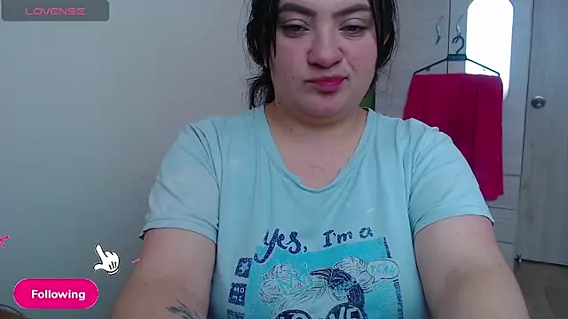Demy spicy online show from June 18, 2026, 4:33 pm