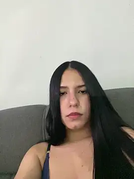 IsabelaRivers online show from June 3, 2026, 4:04 am
