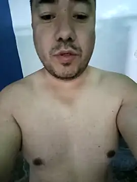Snapshot of lobo_caliente37 chatting on April 12, 2026, 2:22 pm lobo caliente37 online show from April 12, 2026, 2:22 pm