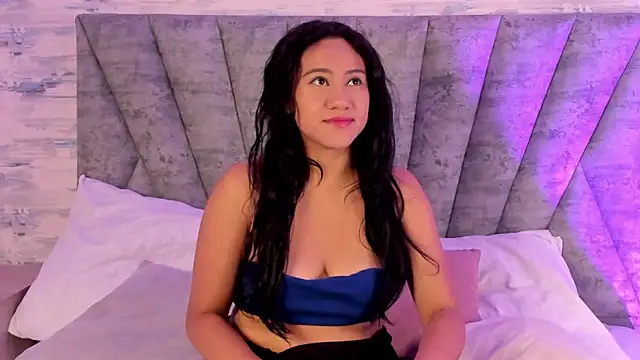 Shashadeluxe online show from May 2, 2026, 12:32 pm