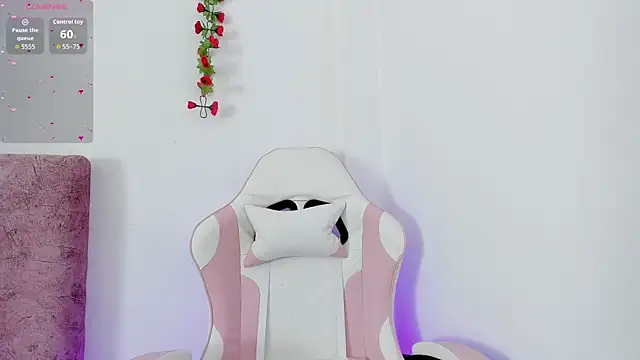 alisson boobs   online show from May 15, 2026, 11:45 pm
