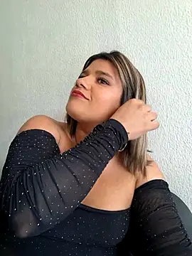 Snapshot of Mia_80 chatting on April 7, 2026, 7:14 pm Mia 80 online show from April 7, 2026, 7:14 pm