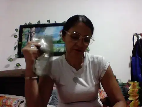 Snapshot of FenixPretty chatting on May 16, 2026, 10:08 pm FenixPretty online show from May 16, 2026, 10:08 pm