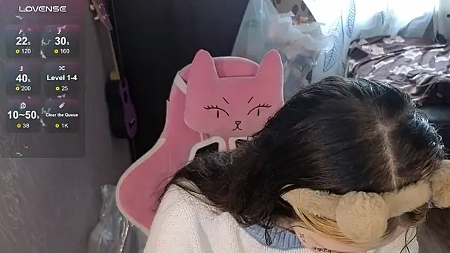 Snapshot of Liaa_Lii chatting on April 14, 2026, 10:21 am Liaa Lii online show from April 14, 2026, 10:21 am