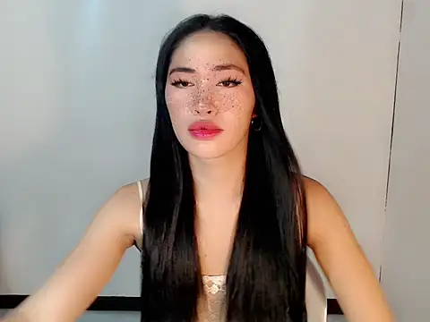 urasiankylie online show from April 18, 2026, 5:06 pm