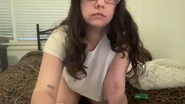 ariaxm00n online show from July 20, 2026, 2:37 am