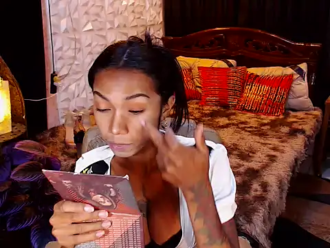SluttyWhoreAra online show from April 21, 2026, 11:18 pm