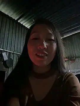 Huonglyna online show from May 10, 2026, 3:12 am