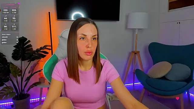 Liil Peach online show from April 23, 2026, 6:21 pm