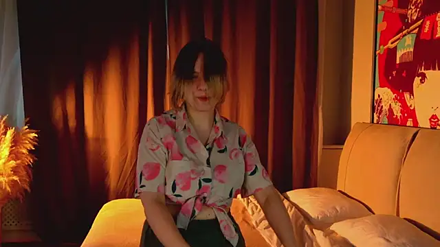 Snapshot of true_voice chatting on July 3, 2026, 1:17 pm true voice online show from July 3, 2026, 1:17 pm