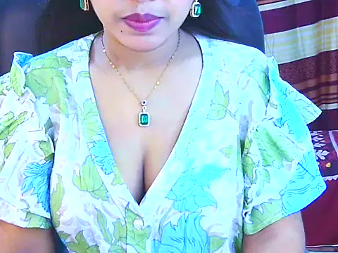 Snapshot of Noor_Zarin chatting on April 22, 2026, 5:36 pm Noor Zarin online show from April 22, 2026, 5:36 pm