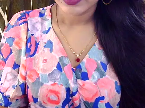Snapshot of Noor_Zarin chatting on May 14, 2026, 2:57 pm Noor Zarin online show from May 14, 2026, 2:57 pm