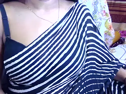 Noor Zarin online show from July 4, 2026, 9:10 pm