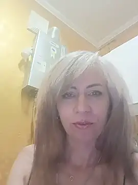 TaynaSecret online show from June 21, 2026, 8:55 pm