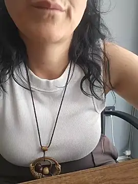 sara 41 online show from June 12, 2026, 3:00 pm