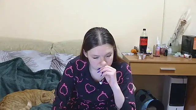 JessicaHolland1 online show from April 27, 2026, 6:17 pm
