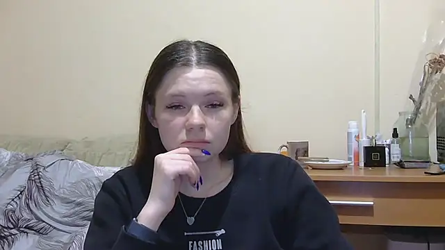 JessicaHolland1 online show from April 29, 2026, 7:53 pm