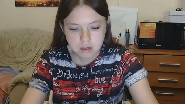 JessicaHolland1 online show from June 11, 2026, 6:50 pm